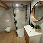 Kouzelná U Lesa Villa